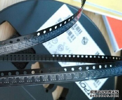 SLM4054 是一款完整的单节锂